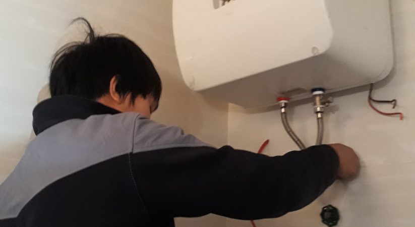 Bảo dưỡng bình nóng lạnh Ariston